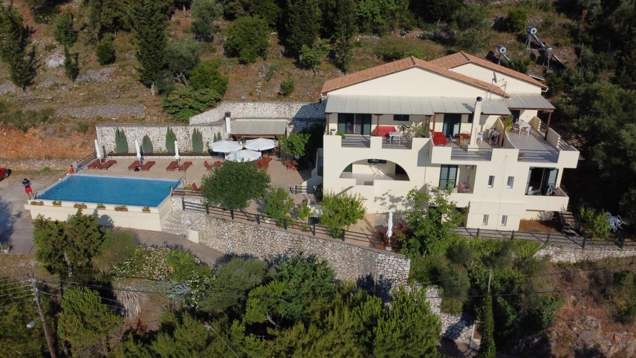 Green Villa Áyios Nikítas Exterior photo