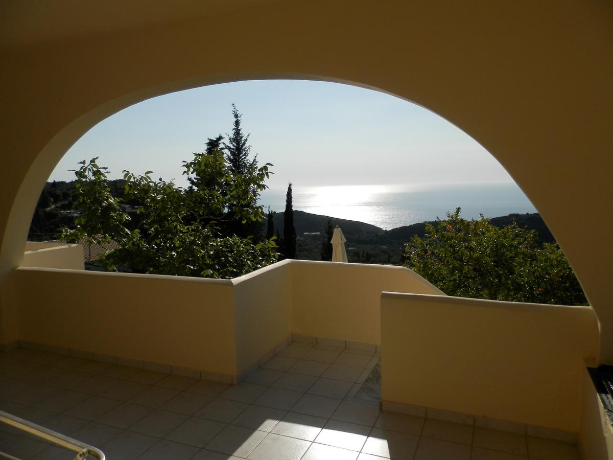 Green Villa Áyios Nikítas Exterior photo