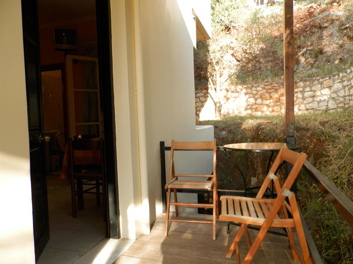 Green Villa Áyios Nikítas Exterior photo