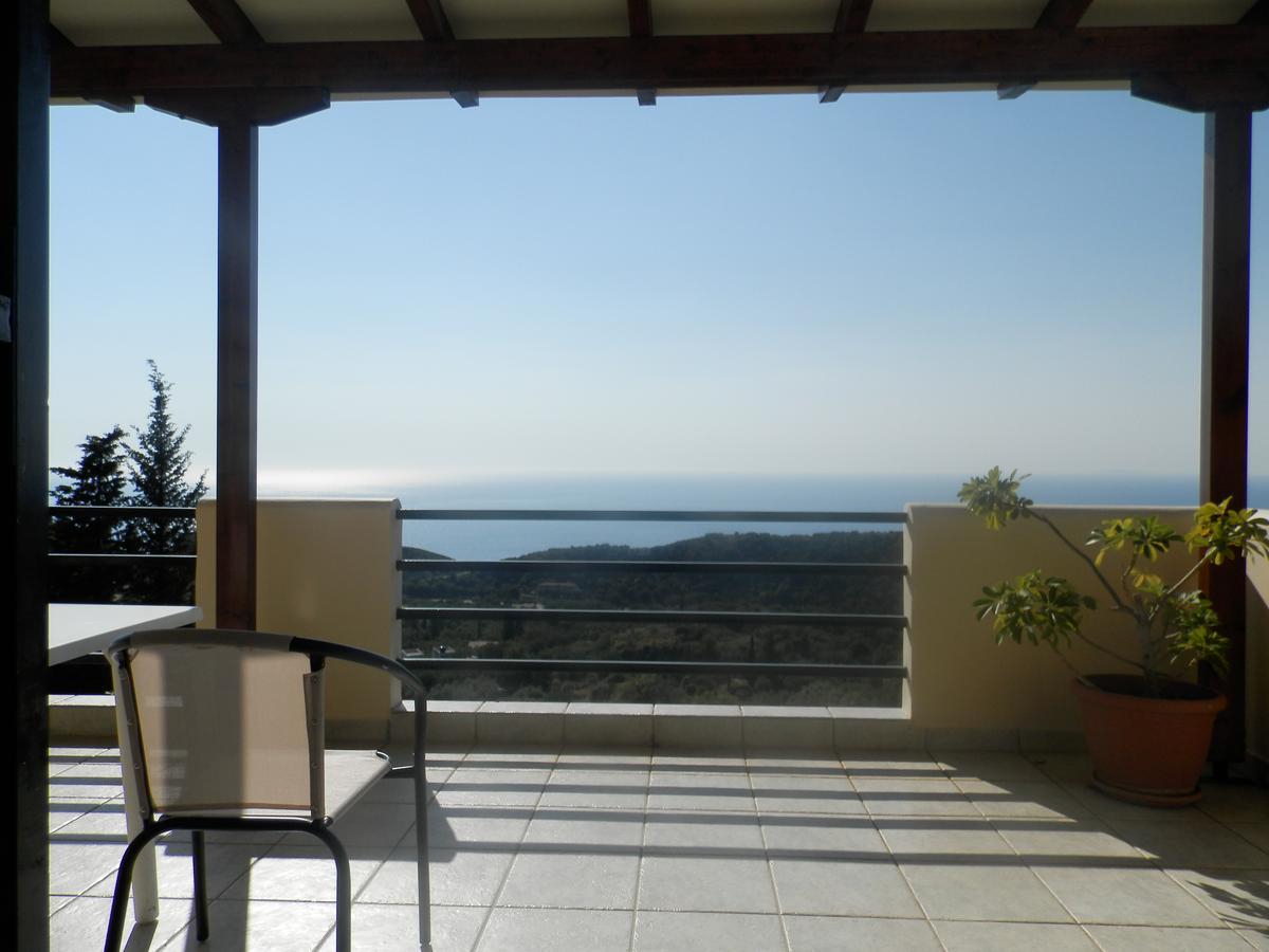 Green Villa Áyios Nikítas Exterior photo