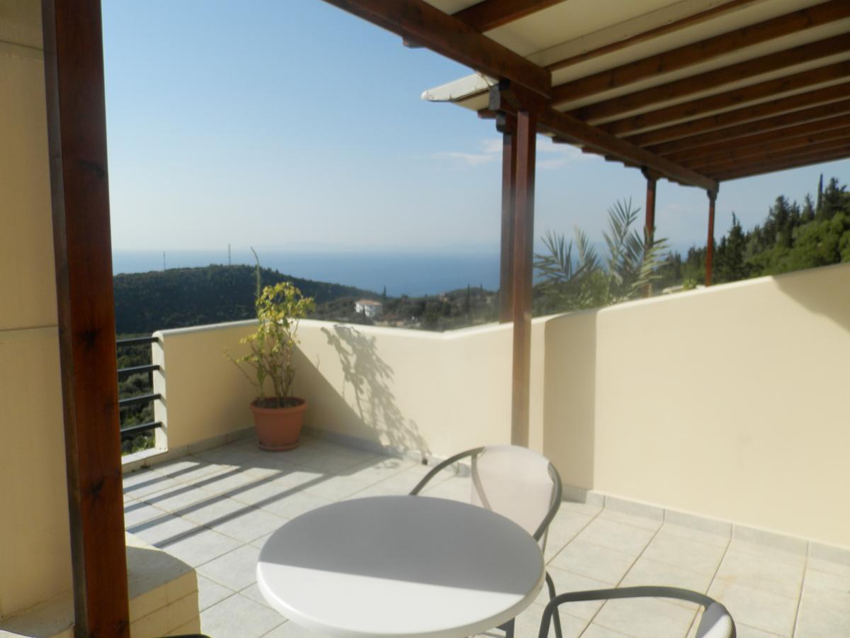 Green Villa Áyios Nikítas Exterior photo
