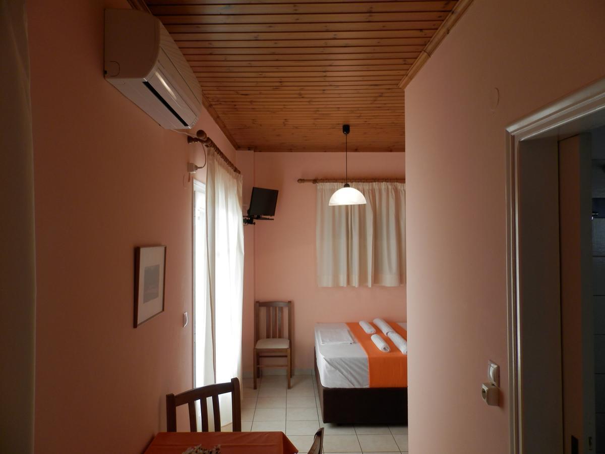 Green Villa Áyios Nikítas Exterior photo